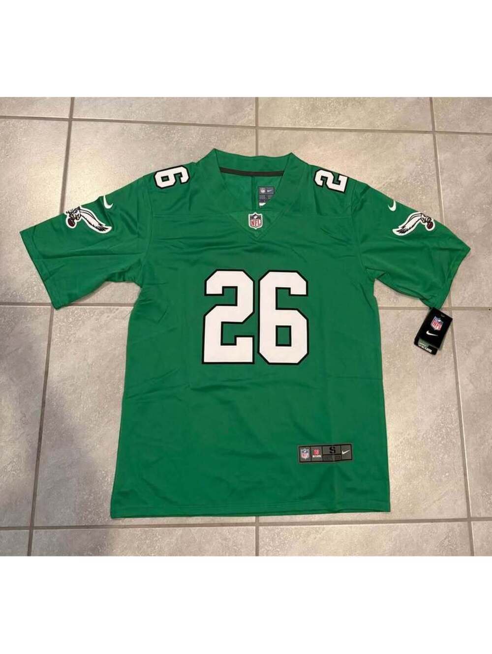 Saquon Barkley Philadelphia Eagles Kelly Green Jersey Adult Small NWT